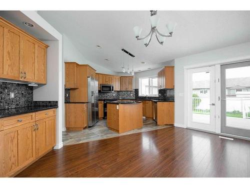 104 Pinto Place, Fort Mcmurray, AB - Indoor Photo Showing Kitchen