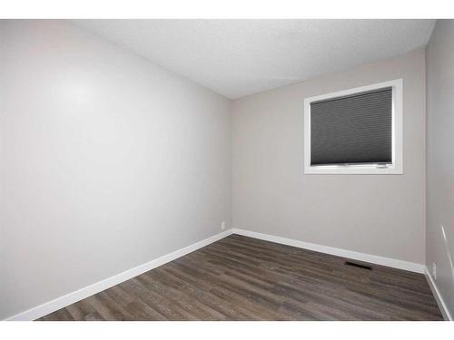 193 Bird Crescent, Fort Mcmurray, AB - Indoor Photo Showing Other Room