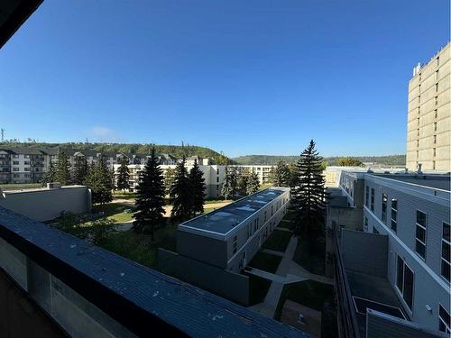 500-11721 Macdonald Drive, Fort Mcmurray, AB - Outdoor