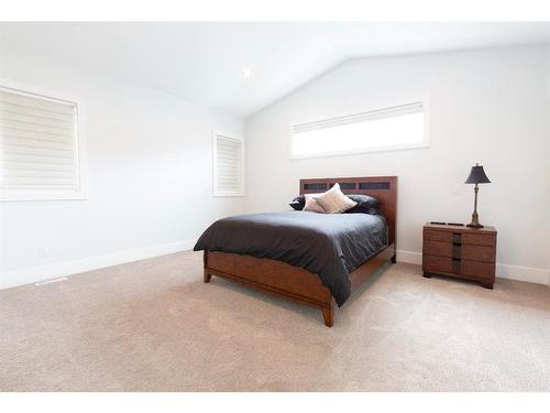 315 Killdeer Way, Fort Mcmurray, AB - Indoor Photo Showing Bedroom