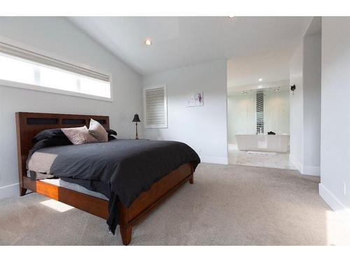 315 Killdeer Way, Fort Mcmurray, AB - Indoor Photo Showing Bedroom