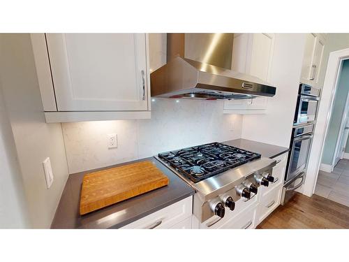 315 Killdeer Way, Fort Mcmurray, AB - Indoor Photo Showing Kitchen