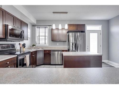 269 Grosbeak Way, Fort Mcmurray, AB - Indoor Photo Showing Kitchen With Stainless Steel Kitchen