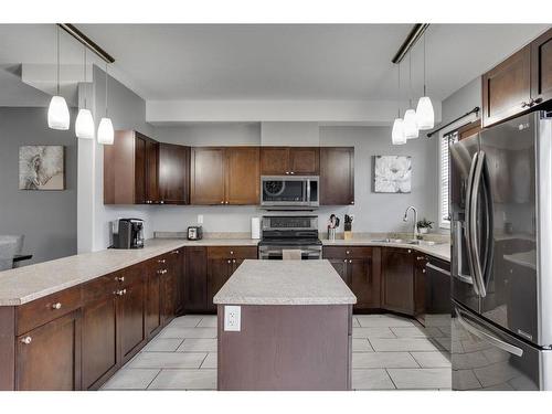 269 Grosbeak Way, Fort Mcmurray, AB - Indoor Photo Showing Kitchen