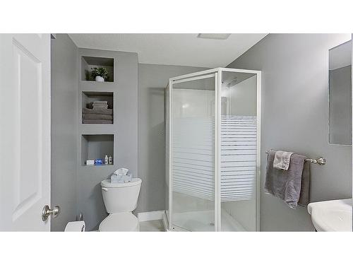 269 Grosbeak Way, Fort Mcmurray, AB - Indoor Photo Showing Bathroom