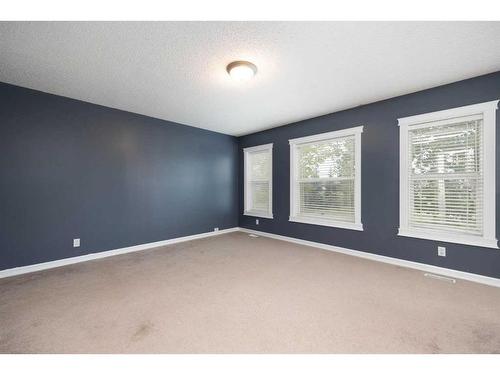 155 Peterson Lane, Fort Mcmurray, AB - Indoor Photo Showing Other Room