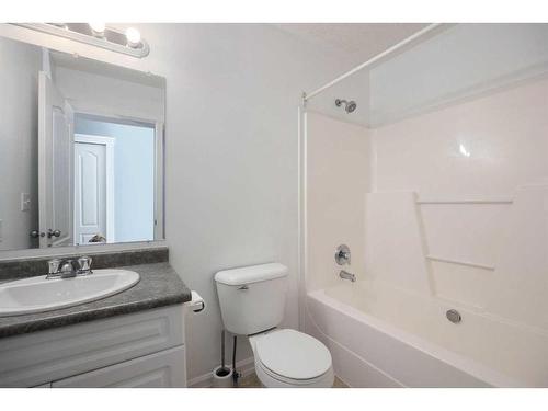 155 Peterson Lane, Fort Mcmurray, AB - Indoor Photo Showing Bathroom