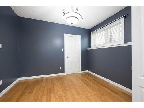 155 Peterson Lane, Fort Mcmurray, AB - Indoor Photo Showing Other Room