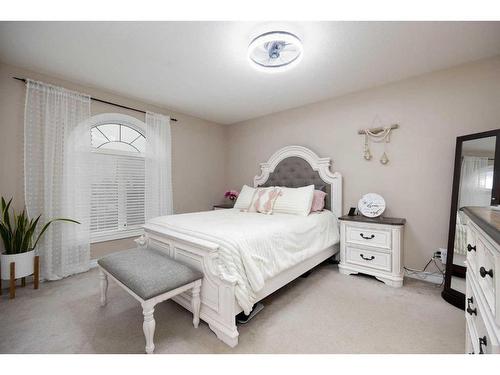 174 Barber Drive, Fort Mcmurray, AB - Indoor Photo Showing Bedroom