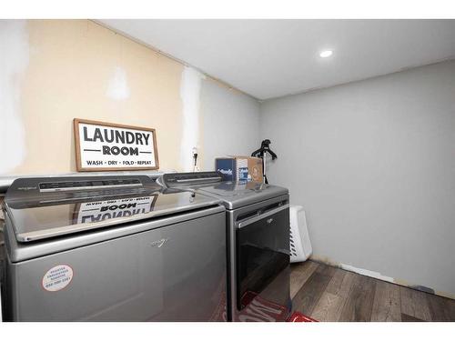 174 Barber Drive, Fort Mcmurray, AB - Indoor Photo Showing Laundry Room