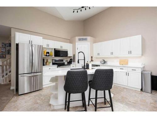 174 Barber Drive, Fort Mcmurray, AB - Indoor Photo Showing Kitchen With Stainless Steel Kitchen