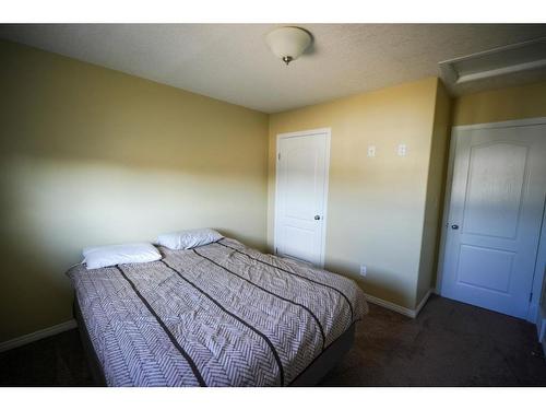 278 Pacific Crescent, Fort Mcmurray, AB - Indoor Photo Showing Bedroom