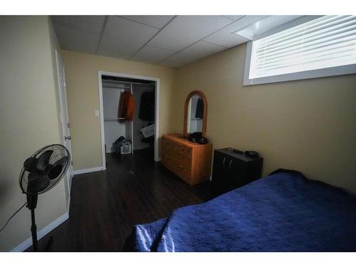 278 Pacific Crescent, Fort Mcmurray, AB - Indoor Photo Showing Bedroom