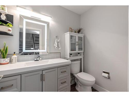 68-400 Silin Forest Road, Fort Mcmurray, AB - Indoor Photo Showing Bathroom