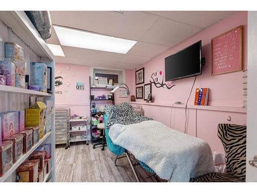 68-400 Silin Forest Road, Fort Mcmurray, AB - Indoor Photo Showing Bedroom