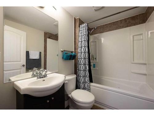 164 Heron Place, Fort Mcmurray, AB - Indoor Photo Showing Bathroom