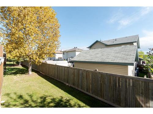 26-98 Wilson Drive, Fort Mcmurray, AB - Outdoor