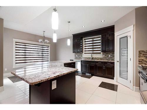 172 Dixon Road, Fort Mcmurray, AB - Indoor Photo Showing Kitchen With Upgraded Kitchen