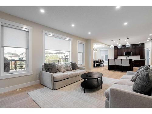 247 Wild Rose Street, Fort Mcmurray, AB - Indoor Photo Showing Living Room