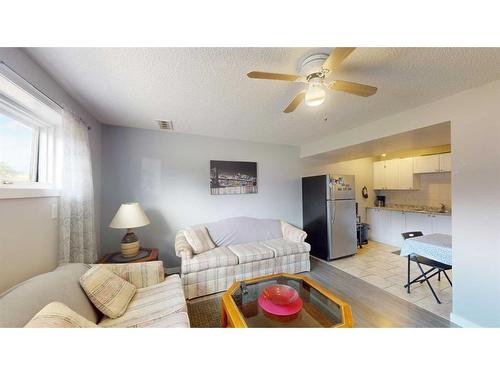 143 Hill Drive, Fort Mcmurray, AB - Indoor