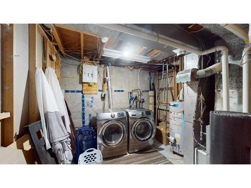 143 Hill Drive, Fort Mcmurray, AB - Indoor Photo Showing Laundry Room