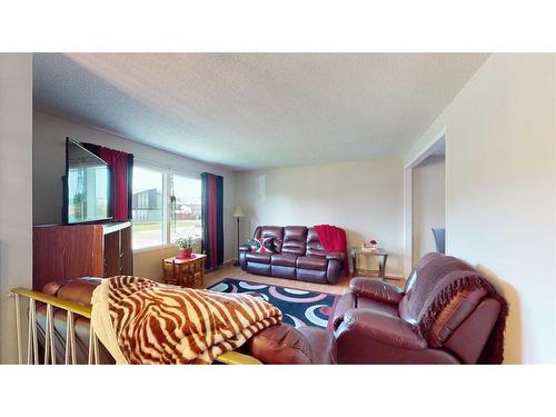 143 Hill Drive, Fort Mcmurray, AB - Indoor