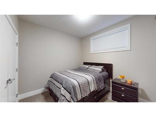 262 Prospect Drive, Fort Mcmurray, AB - Indoor Photo Showing Bedroom