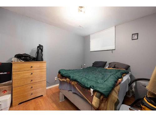 197 Crown Creek Lane, Fort Mcmurray, AB - Indoor Photo Showing Bedroom