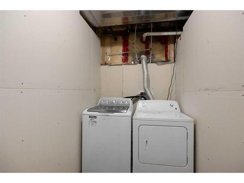 197 Crown Creek Lane, Fort Mcmurray, AB - Indoor Photo Showing Laundry Room