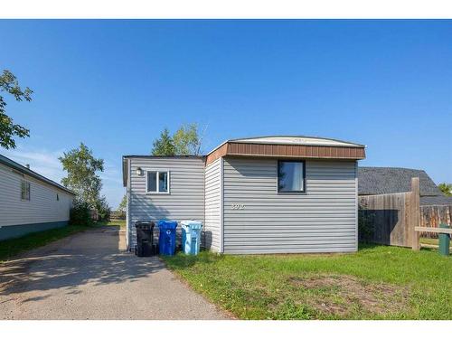 392 Grenfell Crescent, Fort Mcmurray, AB - Outdoor With Exterior