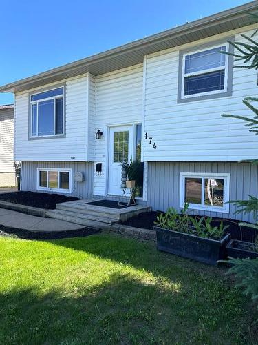 174 Oaks Crescent, Fort Mcmurray, AB - Outdoor With Deck Patio Veranda