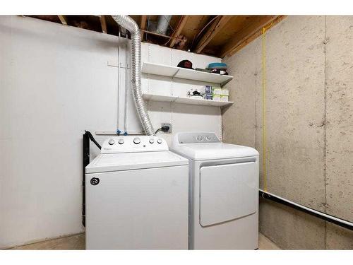 134 Wallace Place, Fort Mcmurray, AB - Indoor Photo Showing Laundry Room