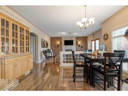 120 Philpott Bay, Fort Mcmurray, AB - Indoor Photo Showing Dining Room