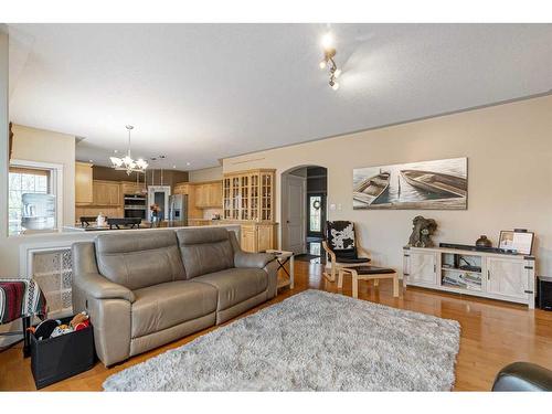 120 Philpott Bay, Fort Mcmurray, AB - Indoor Photo Showing Living Room