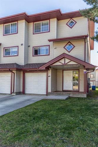 49-220 Swanson Crescent, Fort Mcmurray, AB - Outdoor