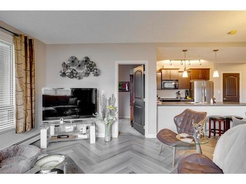 3114-135C Sandpiper Road, Fort Mcmurray, AB - Indoor Photo Showing Living Room