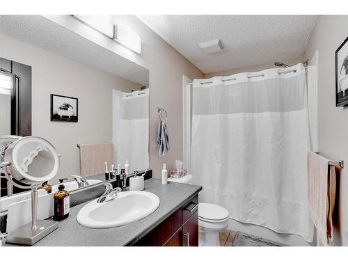 3114-135C Sandpiper Road, Fort Mcmurray, AB - Indoor Photo Showing Bathroom