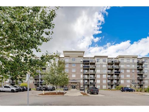 3114-135C Sandpiper Road, Fort Mcmurray, AB - Outdoor With Balcony With Facade