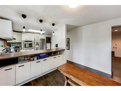 160 Cowley Bay, Fort Mcmurray, AB - Indoor Photo Showing Kitchen