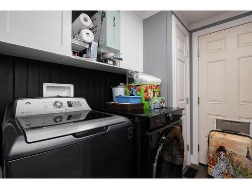 168 Belgian Green, Fort Mcmurray, AB - Indoor Photo Showing Laundry Room