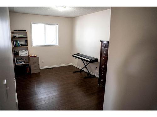 233 Barber Drive, Fort Mcmurray, AB - Indoor