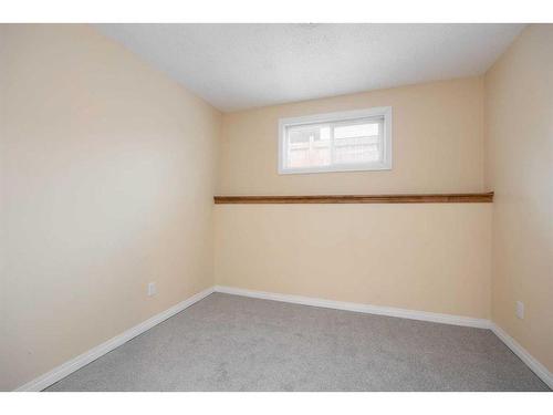 233 Barber Drive, Fort Mcmurray, AB - Indoor Photo Showing Other Room