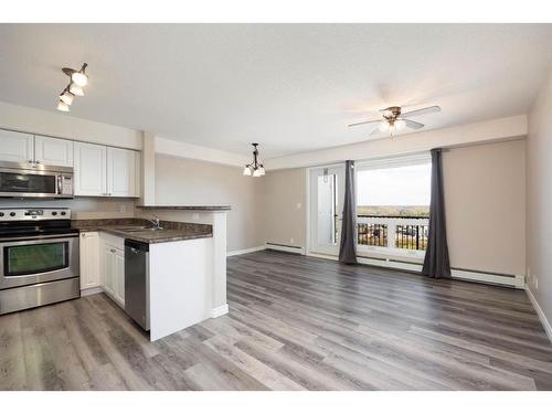 415-248A Grosbeak Way, Fort Mcmurray, AB - Indoor Photo Showing Kitchen With Stainless Steel Kitchen