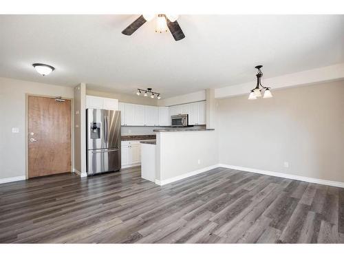 415-248A Grosbeak Way, Fort Mcmurray, AB - Indoor Photo Showing Kitchen