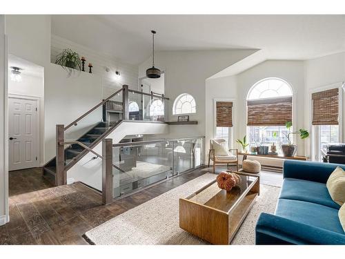 167 Peterson Lane, Fort Mcmurray, AB - Indoor Photo Showing Living Room