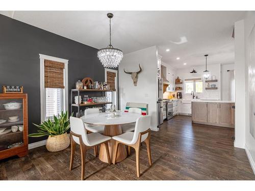 167 Peterson Lane, Fort Mcmurray, AB - Indoor Photo Showing Dining Room