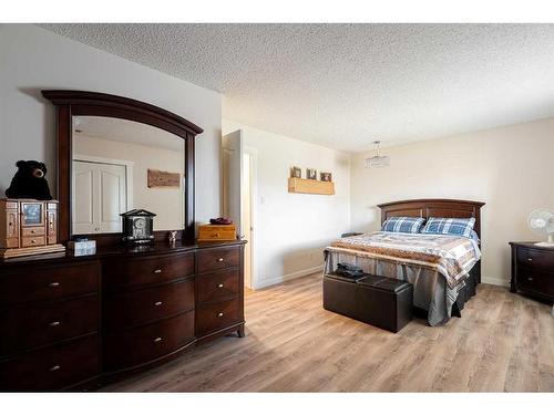 134-400 Silin Forest Road, Fort Mcmurray, AB - Indoor Photo Showing Bedroom