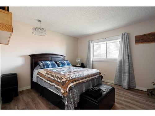 134-400 Silin Forest Road, Fort Mcmurray, AB - Indoor Photo Showing Bedroom