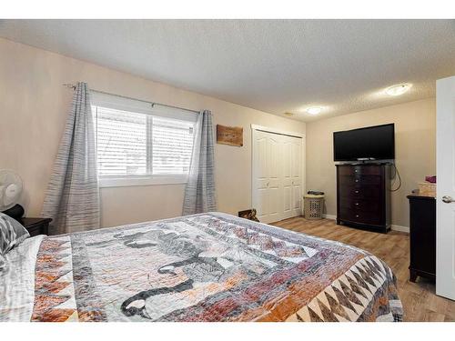 134-400 Silin Forest Road, Fort Mcmurray, AB - Indoor Photo Showing Bedroom