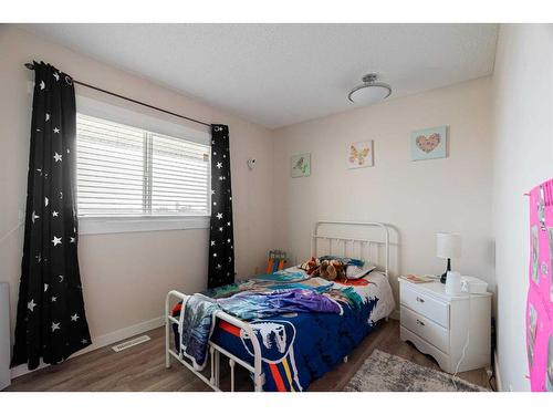 134-400 Silin Forest Road, Fort Mcmurray, AB - Indoor Photo Showing Bedroom